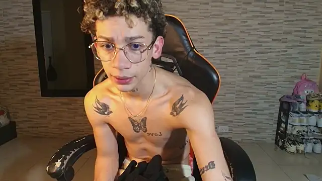 mateodeamjo online show from October 11, 2025, 8:26 am