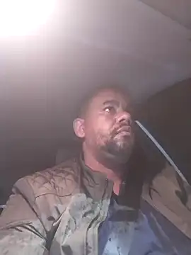 Snapshot of casadosafado15cm chatting on October 8, 2025, 10:32 pm casadosafado15cm online show from October 8, 2025, 10:32 pm