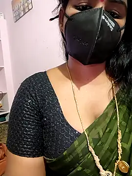 louise92 online show from April 13, 2026, 6:39 am