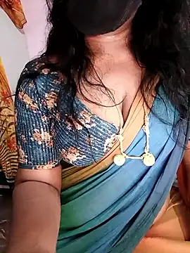 louise92 online show from May 27, 2026, 8:11 am