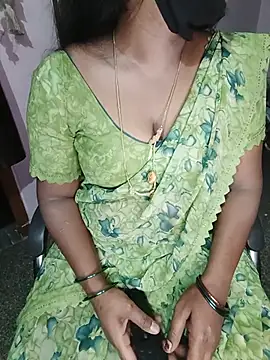 louise92 online show from May 19, 2026, 4:58 pm