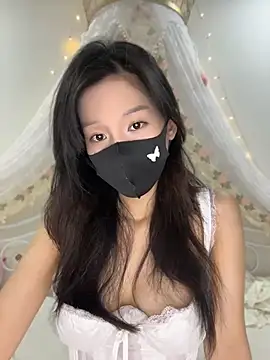 Snapshot of Gyuu-Nyuu chatting on April 17, 2026, 11:24 am Gyuu-Nyuu online show from April 17, 2026, 11:24 am