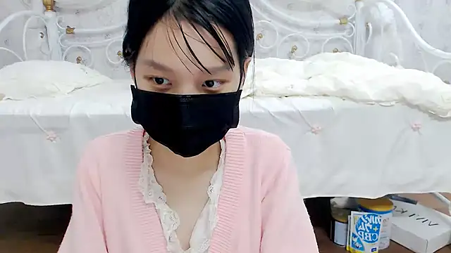 Snapshot of Gyuu-Nyuu chatting on January 1, 2025, 5:01 am Gyuu-Nyuu online show from January 1, 2025, 5:01 am