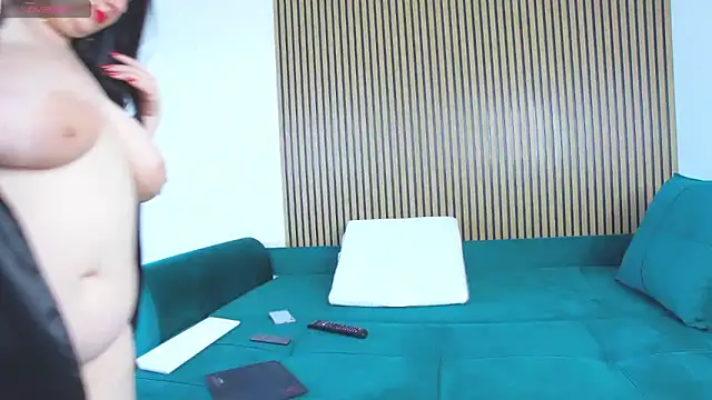 Snapshot of SofiaHanson chatting on April 14, 2026, 11:26 am SofiaHanson online show from April 14, 2026, 11:26 am