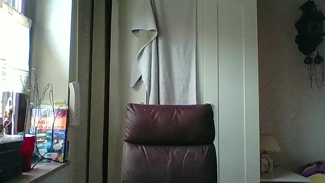  squirty cum lady  online show from December 18, 2025, 9:25 am