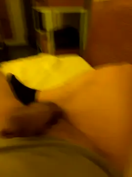 Snapshot of fekedaniel1999 chatting on December 5, 2025, 8:06 pm fekedaniel1999 online show from December 5, 2025, 8:06 pm