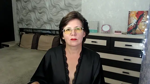 VitaCharm online show from September 9, 2025, 7:34 pm