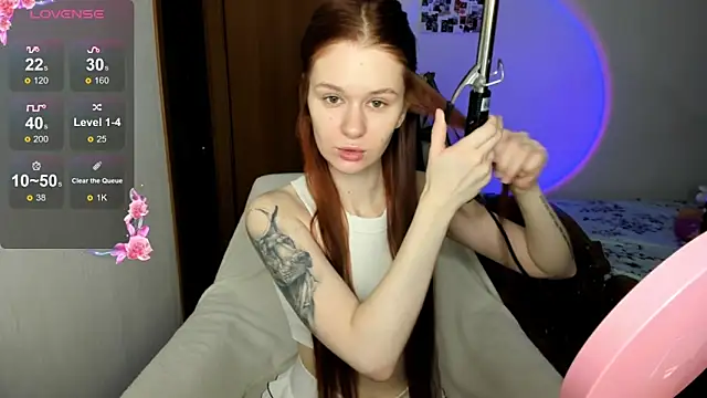 EmilySoul online show from October 31, 2025, 10:12 am