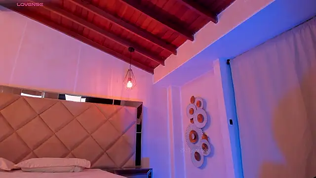 Snapshot of AllyJensen chatting on March 4, 2026, 10:34 am AllyJensen online show from March 4, 2026, 10:34 am