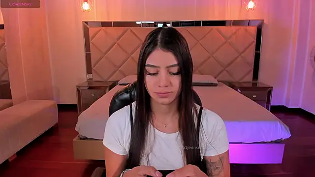 Snapshot of AllyJensen chatting on March 6, 2026, 10:21 am AllyJensen online show from March 6, 2026, 10:21 am