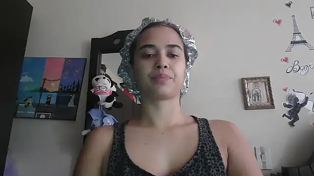 Snapshot of trianabell chatting on March 13, 2026, 4:45 pm trianabell online show from March 13, 2026, 4:45 pm
