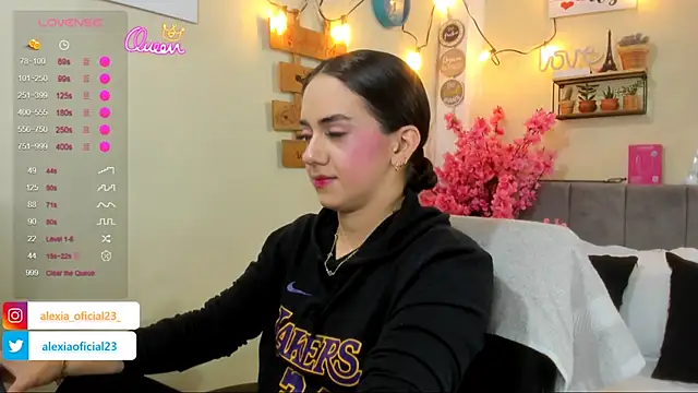 Alexia Sweet x online show from June 7, 2026, 7:57 am