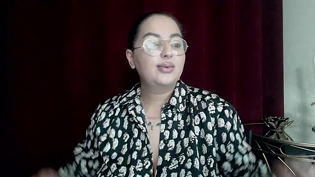 Snapshot of BustyAllyy chatting on February 7, 2026, 8:50 pm BustyAllyy online show from February 7, 2026, 8:50 pm