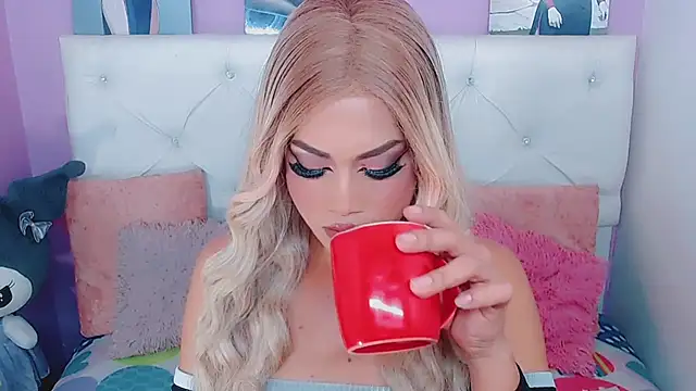 Amanda bigx online show from April 24, 2026, 6:15 am
