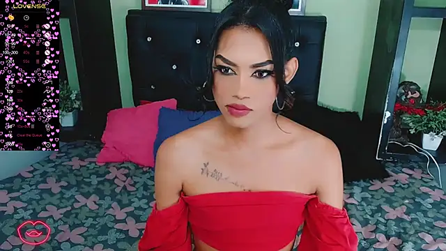 Snapshot of Amanda_bigx chatting on March 6, 2025, 10:30 am Amanda bigx online show from March 6, 2025, 10:30 am