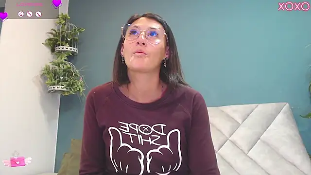 SharisWillian online show from October 30, 2025, 4:11 am