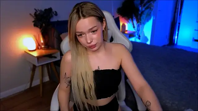 Lily Yin online show from February 22, 2026, 5:10 am