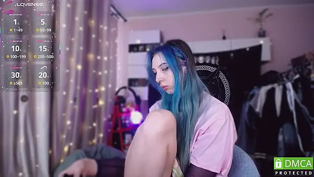 JustMeowGirl online show from February 9, 2026, 4:21 am