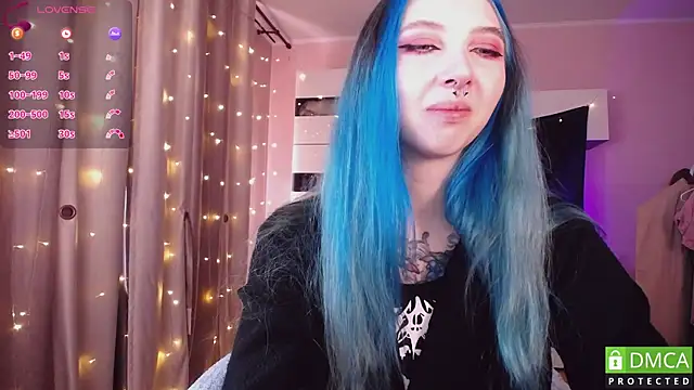 JustMeowGirl online show from November 14, 2025, 4:49 am