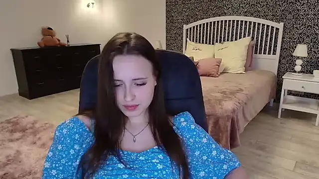 Snapshot of Barbie_Bye chatting on February 5, 2025, 10:33 pm Barbie Bye online show from February 5, 2025, 10:33 pm