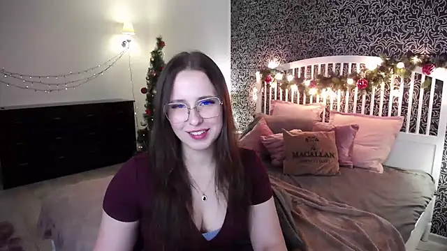 Snapshot of Barbie_Bye chatting on December 22, 2024, 4:17 pm Barbie Bye online show from December 22, 2024, 4:17 pm