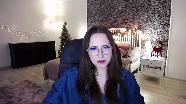 Snapshot of Barbie_Bye chatting on December 11, 2024, 7:46 pm Barbie Bye online show from December 11, 2024, 7:46 pm