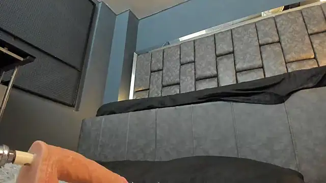 Snapshot of Foxy_Assh_ chatting on February 26, 2025, 5:31 pm Foxy Assh online show from February 26, 2025, 5:31 pm