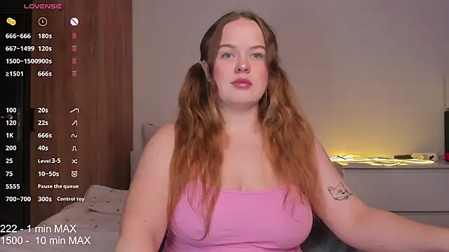 Snapshot of HANNA_MONTANAS chatting on October 24, 2025, 4:28 pm HANNA MONTANAS online show from October 24, 2025, 4:28 pm