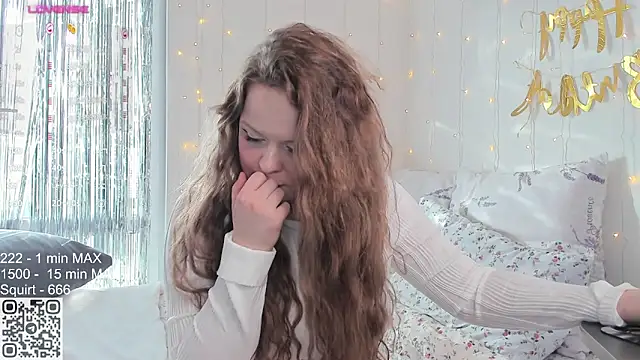Snapshot of HANNA_MONTANAS chatting on March 21, 2025, 2:18 pm HANNA MONTANAS online show from March 21, 2025, 2:18 pm