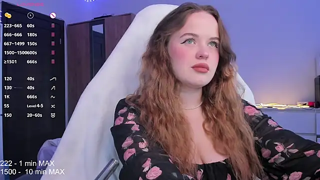 Snapshot of HANNA_MONTANAS chatting on October 18, 2025, 12:18 pm HANNA MONTANAS online show from October 18, 2025, 12:18 pm