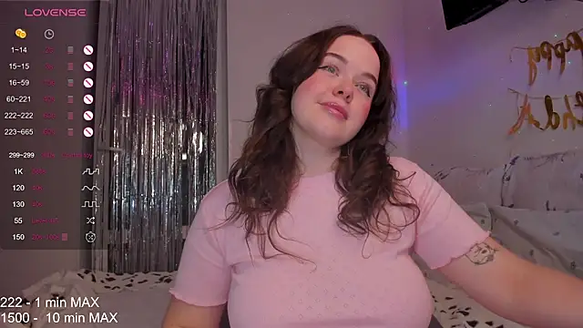 HANNA MONTANAS online show from December 4, 2025, 5:01 pm