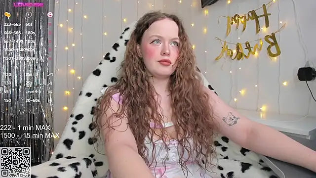 Snapshot of HANNA_MONTANAS chatting on February 28, 2025, 5:59 pm HANNA MONTANAS online show from February 28, 2025, 5:59 pm