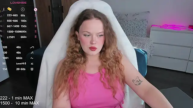 Snapshot of HANNA_MONTANAS chatting on September 21, 2025, 12:43 pm HANNA MONTANAS online show from September 21, 2025, 12:43 pm