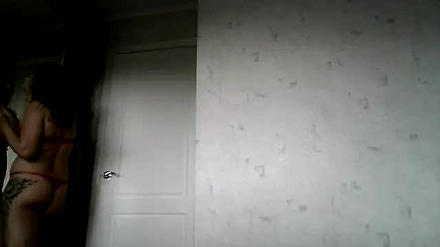 AngelinaLove28 online show from May 18, 2026, 8:19 am