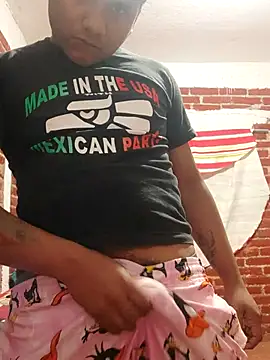 Cris ale1218 online show from November 7, 2025, 5:01 am