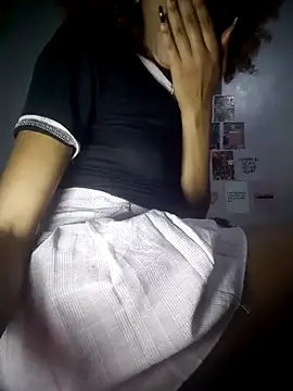 Snapshot of GoddessVee chatting on October 19, 2025, 7:38 pm GoddessVee online show from October 19, 2025, 7:38 pm