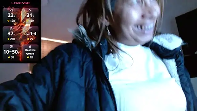 Snapshot of CaroMasha chatting on March 24, 2026, 8:31 pm CaroMasha online show from March 24, 2026, 8:31 pm