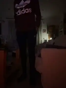 Snapshot of Kamaleonix chatting on November 25, 2025, 5:13 pm Kamaleonix online show from November 25, 2025, 5:13 pm