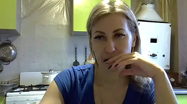 Snapshot of AshleyXHoney chatting on January 29, 2025, 11:20 am AshleyXHoney online show from January 29, 2025, 11:20 am