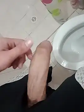 Snapshot of Wynni chatting on November 16, 2025, 3:50 pm Wynni online show from November 16, 2025, 3:50 pm