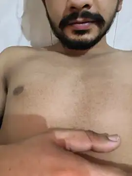 12ashujii online show from May 23, 2026, 4:33 am
