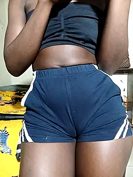 Snapshot of julietunderwoood chatting on March 16, 2025, 1:17 pm julietunderwoood online show from March 16, 2025, 1:17 pm
