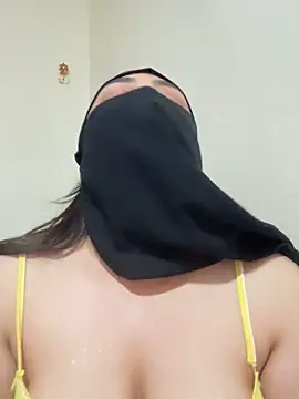 sexyarim online show from April 16, 2026, 9:39 pm