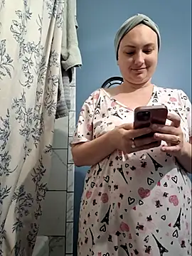 Snapshot of MilfyMrsRobinson chatting on May 4, 2026, 3:26 pm MilfyMrsRobinson online show from May 4, 2026, 3:26 pm