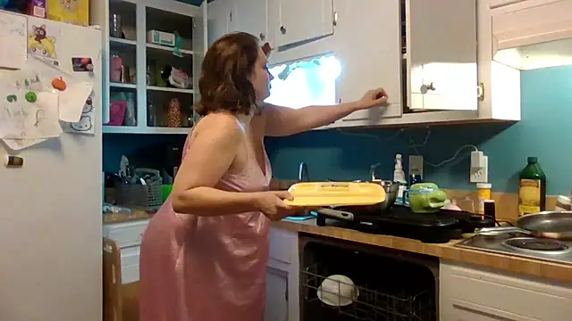 Snapshot of MilfyMrsRobinson chatting on November 22, 2025, 12:21 am MilfyMrsRobinson online show from November 22, 2025, 12:21 am