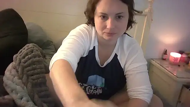 MilfyMrsRobinson online show from December 14, 2025, 2:11 pm