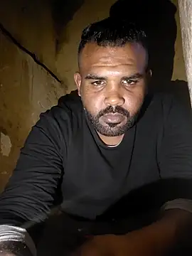 Snapshot of ListedLoin chatting on March 31, 2026, 4:31 pm ListedLoin online show from March 31, 2026, 4:31 pm