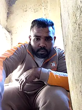 Snapshot of ListedLoin chatting on March 9, 2026, 12:09 pm ListedLoin online show from March 9, 2026, 12:09 pm