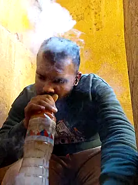 Snapshot of ListedLoin chatting on April 8, 2026, 4:58 am ListedLoin online show from April 8, 2026, 4:58 am