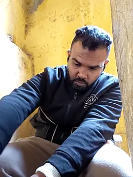 Snapshot of ListedLoin chatting on March 25, 2026, 9:52 am ListedLoin online show from March 25, 2026, 9:52 am